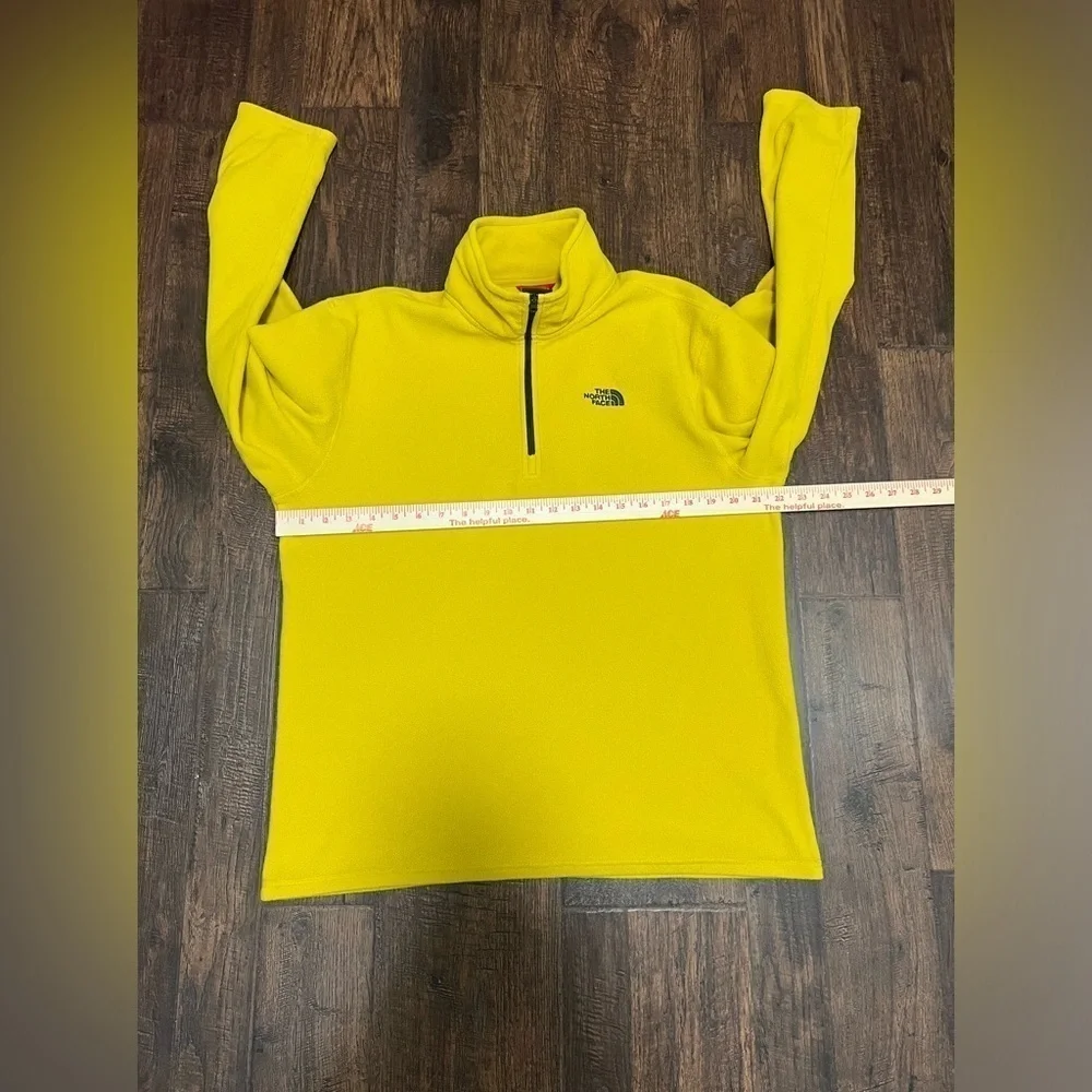 The North Face 1/4 Zip Pullover Size Mens Medium Color Yellow